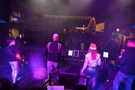 V novo leto stopili skupaj z ansamblom Galop (23)